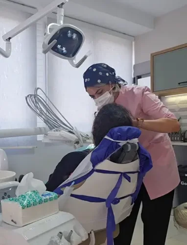 دندانپزشکی دکتر فرناز همتی کرج
