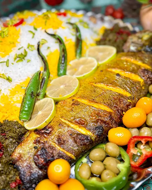 رستوران پیرمستان گوهردشت - ماهی شکم پر