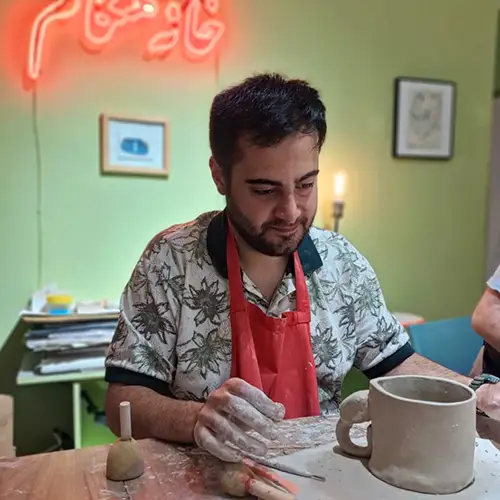 گالری هنگان سفالگری در کرج
