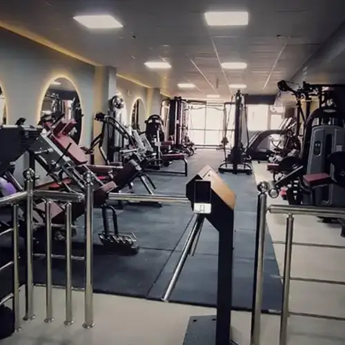 باشگاه مرسدس کرج