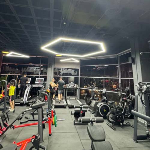باشگاه بدنسازی محرم پناهی در مهرشهر