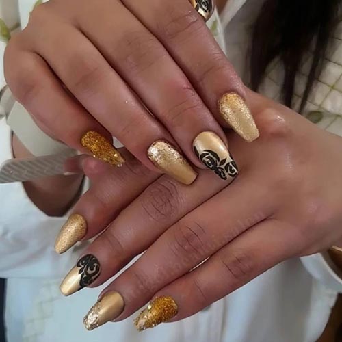 خدمات تخصصی کاشت ناخن آنیگل در مهرشهر