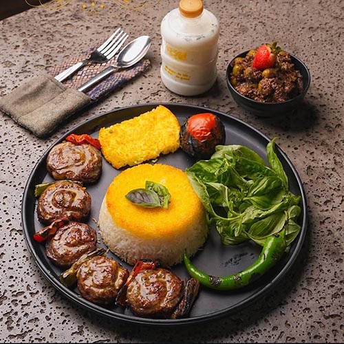 کافه رستوران پدرا در عظیمیه