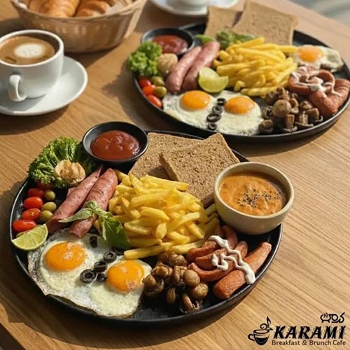 کافه صبحانه کرمی در مهرویلا
