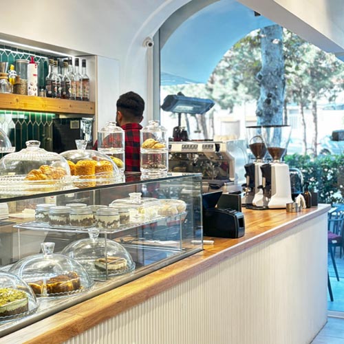 کافه مویز در جهانشهر٬ Maviz Cafe