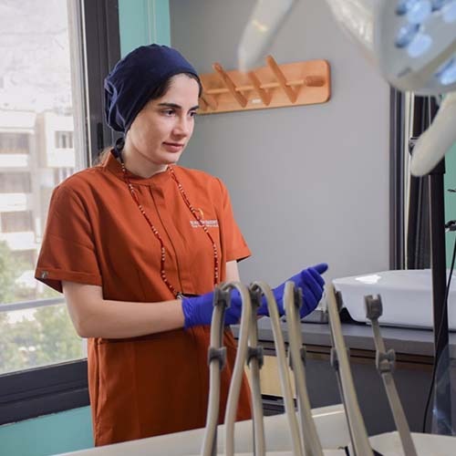 دندانپزشکی دکتر پروین خدری در عظیمیه