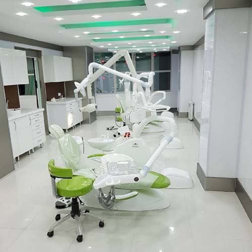 دندانپزشکی دکتر نیکجو در ماهدشت